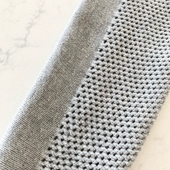 Lululemon Well Being Sweater - Picture 14 of 16